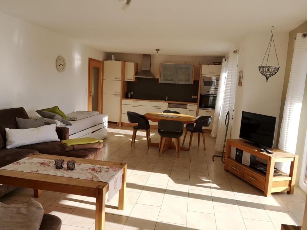 Ferienwohnung LandLebenLeuter Boms Exterior foto